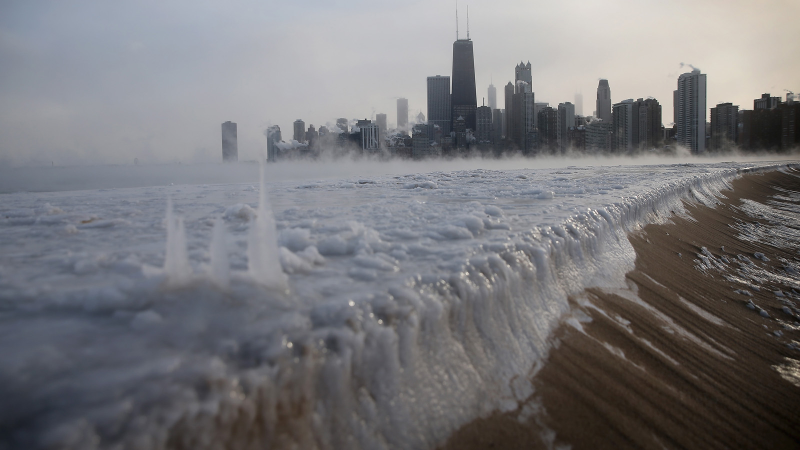 Illustration for article titled 21 Pictures of Chicago's Modern-Day Ice Age